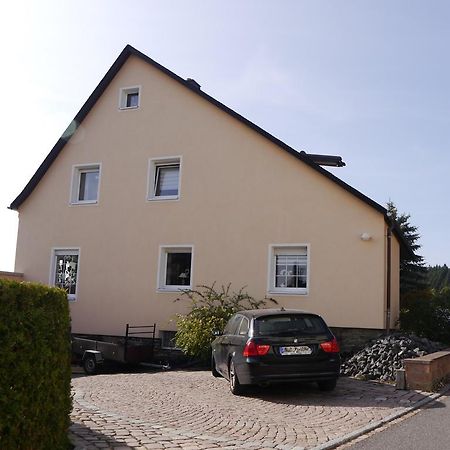 Ferienwohnung-Kuechler Oelsnitz  ภายนอก รูปภาพ